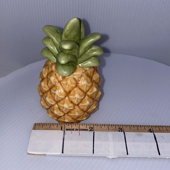 Lenox Rare Vintage Pineapple Salt & Pepper Shaker Tan & Green EUC - Picture 11 of 11